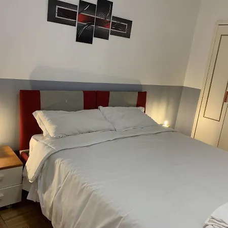 B&s Domus Colosseo Apartment *