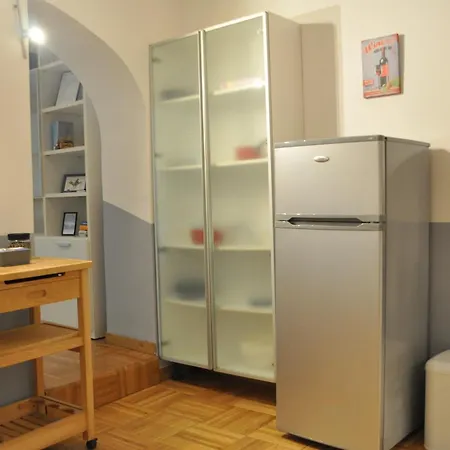 B&s Domus Colosseo Appartement Rome